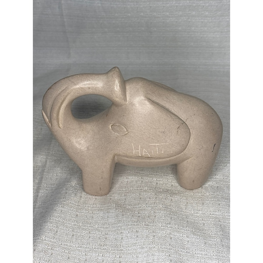 Hand Carved Soapstone Haiti Elephant Figurine Statue Ornament Decor Art‎ Vintage
